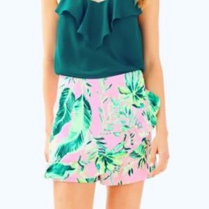 Faye Skort, size 8, coral reef tint